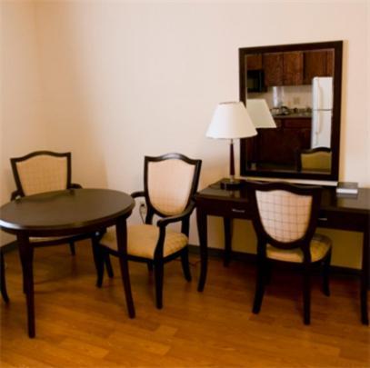 The Garden Villas Hotel Valdosta Room photo